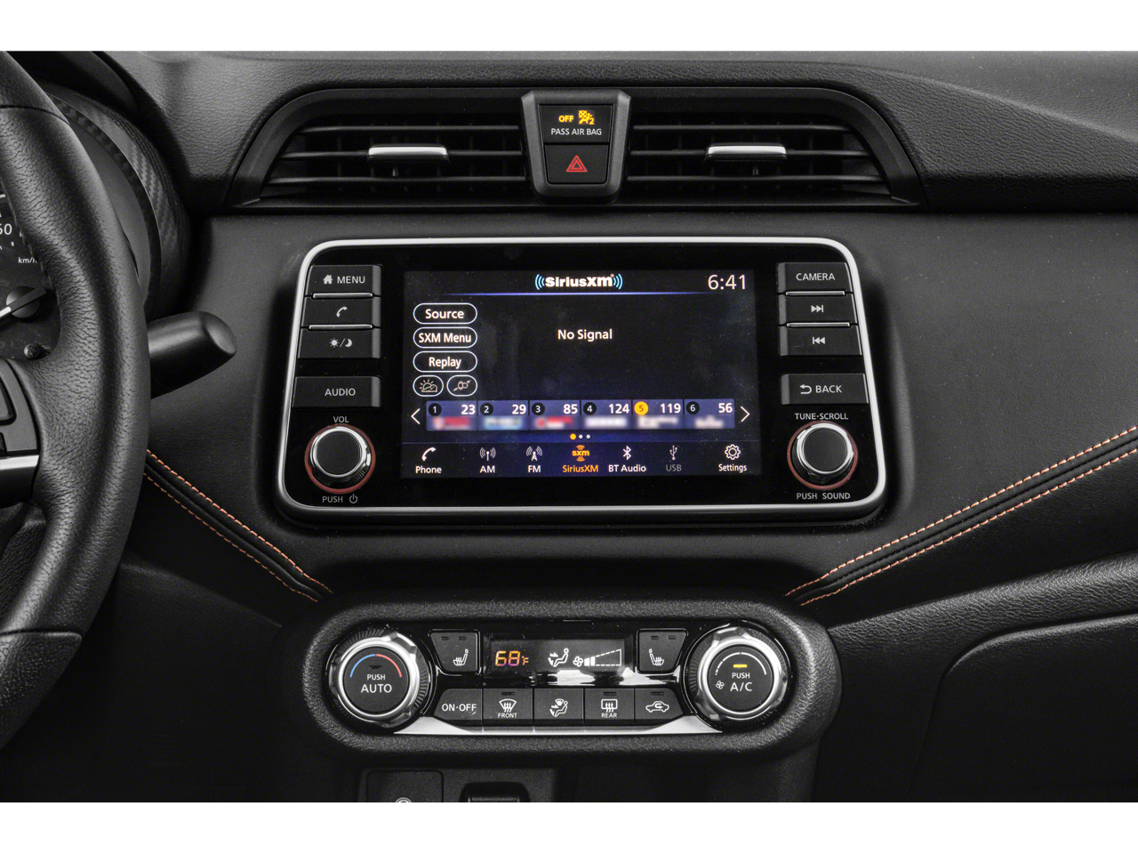 2021 Nissan Versa SR