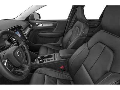 2023 Volvo XC40 Ultimate Dark Theme