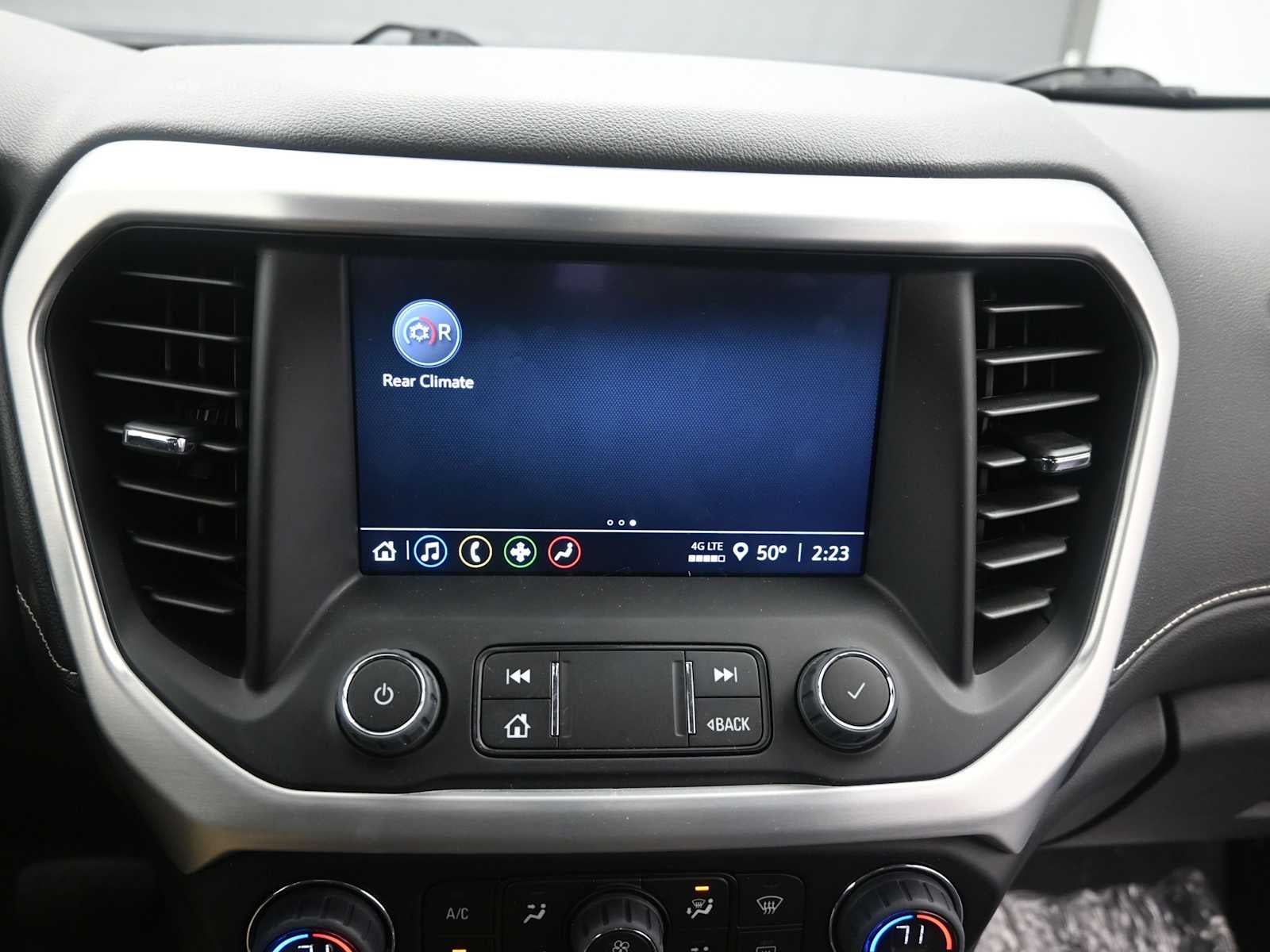 2023 GMC Acadia SLE