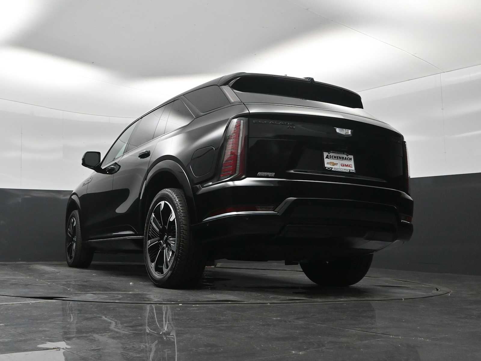 2025 Cadillac ESCALADE IQ Sport 1