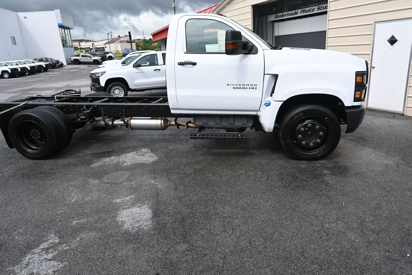 2023 Chevrolet Silverado 5500 HD Work Truck