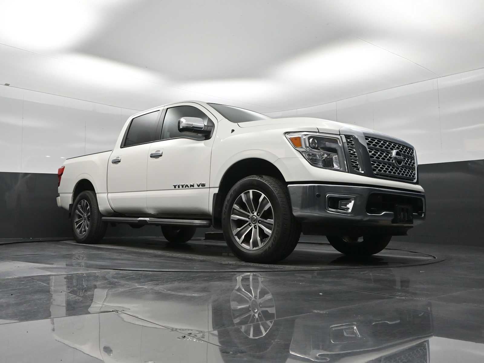 2019 Nissan Titan SL