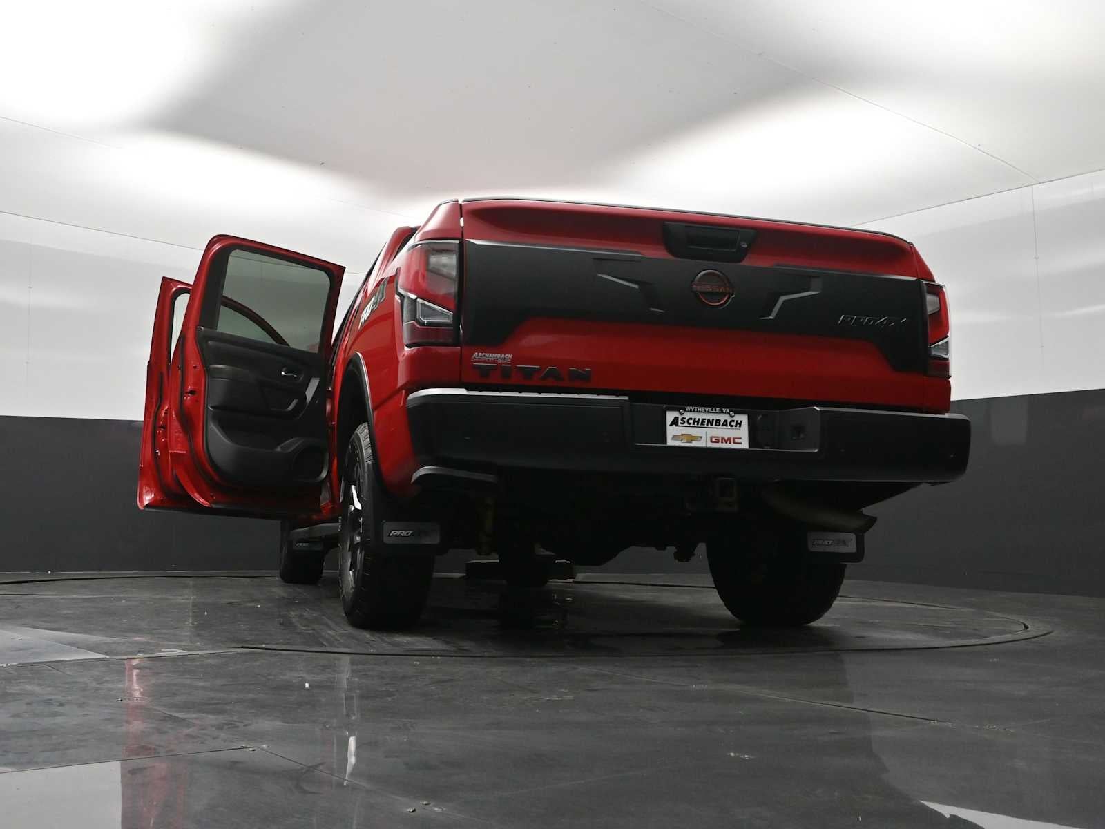 2024 Nissan Titan PRO-4X