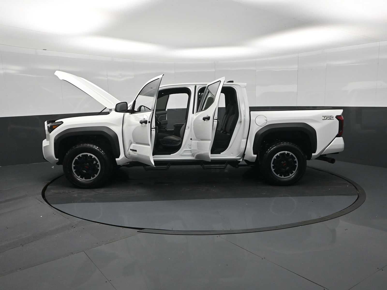 2024 Toyota Tacoma 4WD SR5