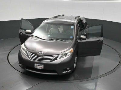 2015 Toyota Sienna XLE