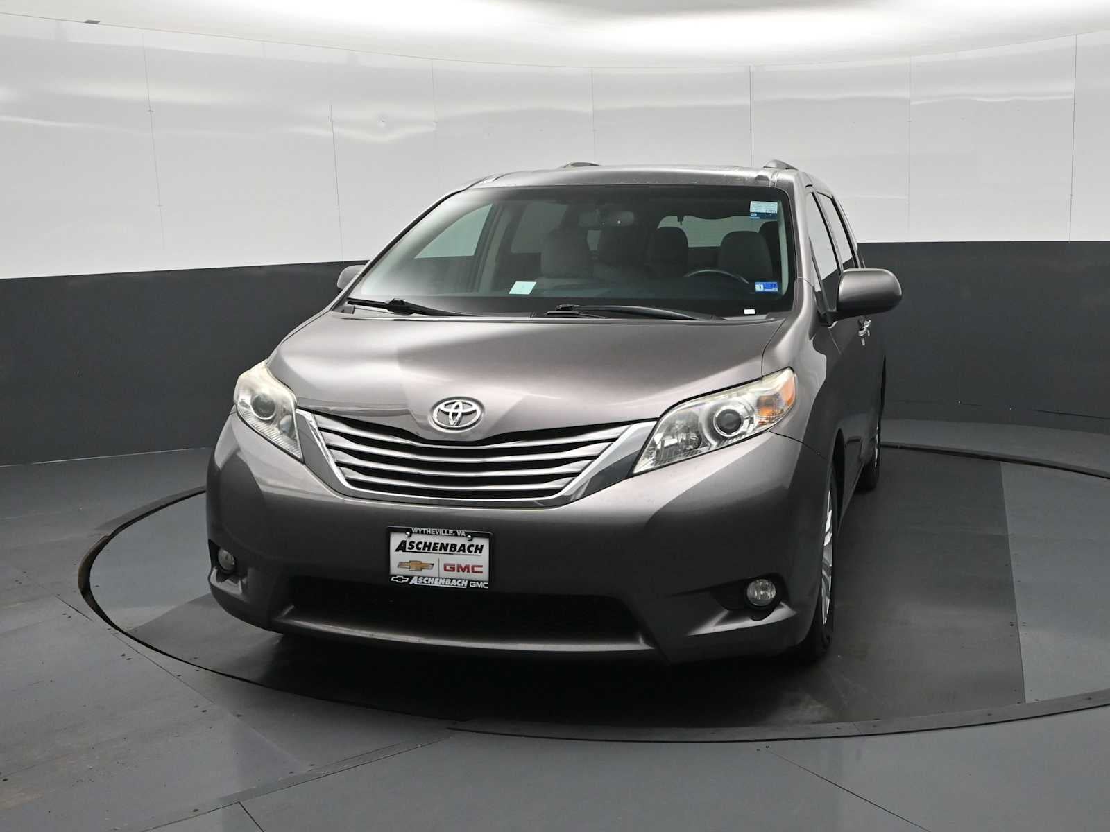 2015 Toyota Sienna XLE