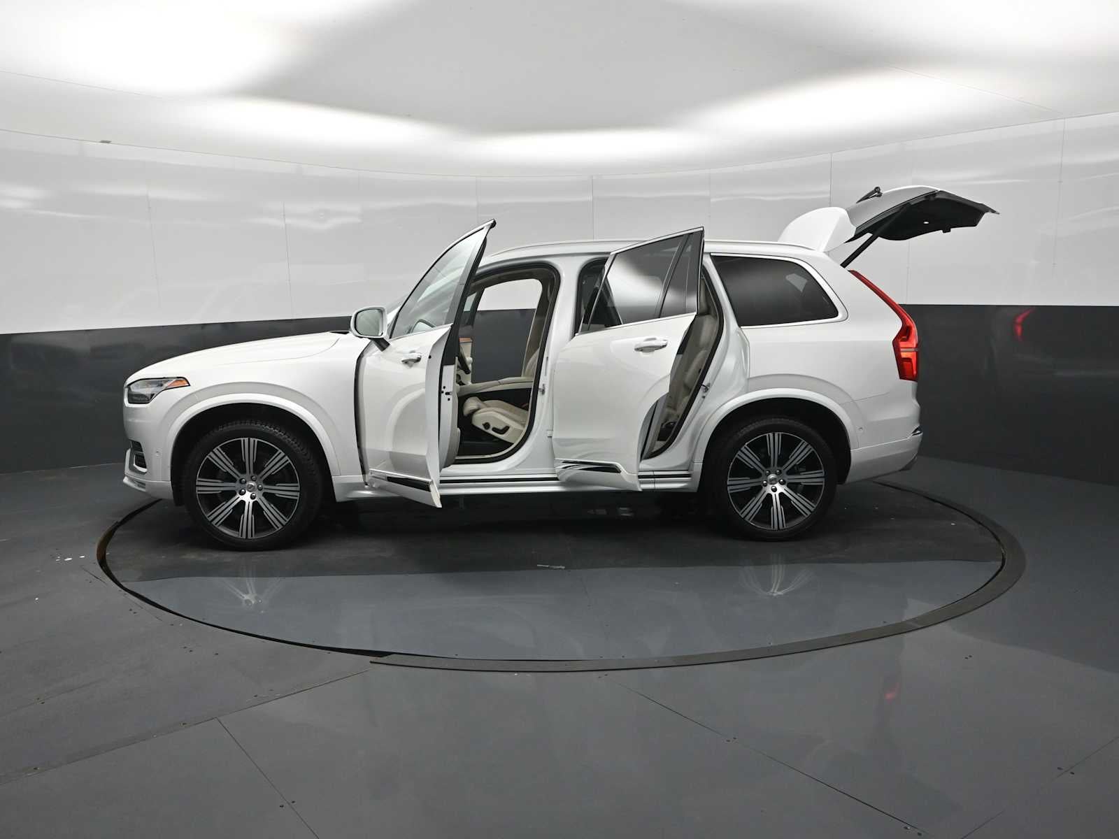 2020 Volvo XC90 Inscription