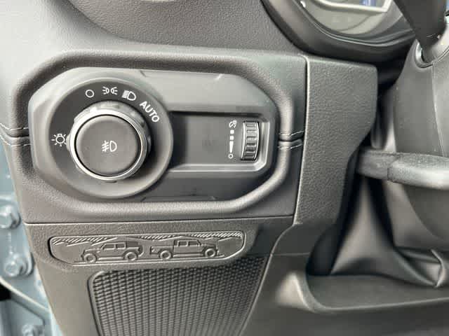 2024 Jeep Wrangler WRANGLER 4-DOOR SAHARA