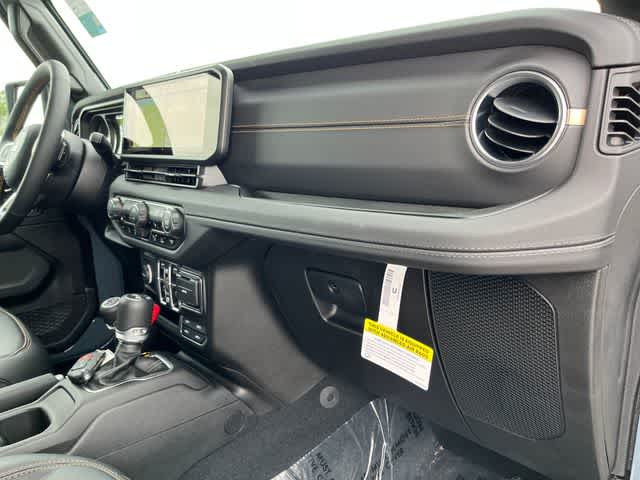 2024 Jeep Wrangler WRANGLER 4-DOOR SAHARA