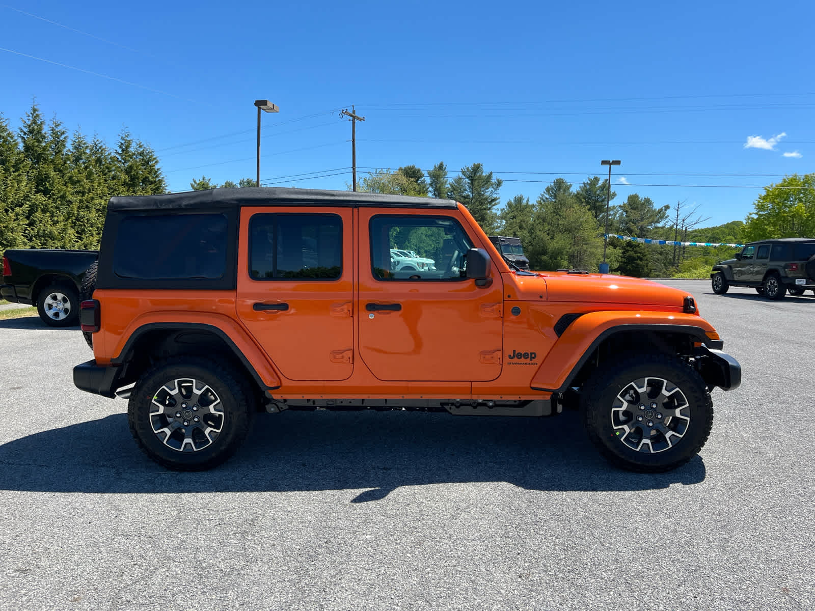 2026 Jeep Wrangler WRANGLER 4-DOOR SAHARA