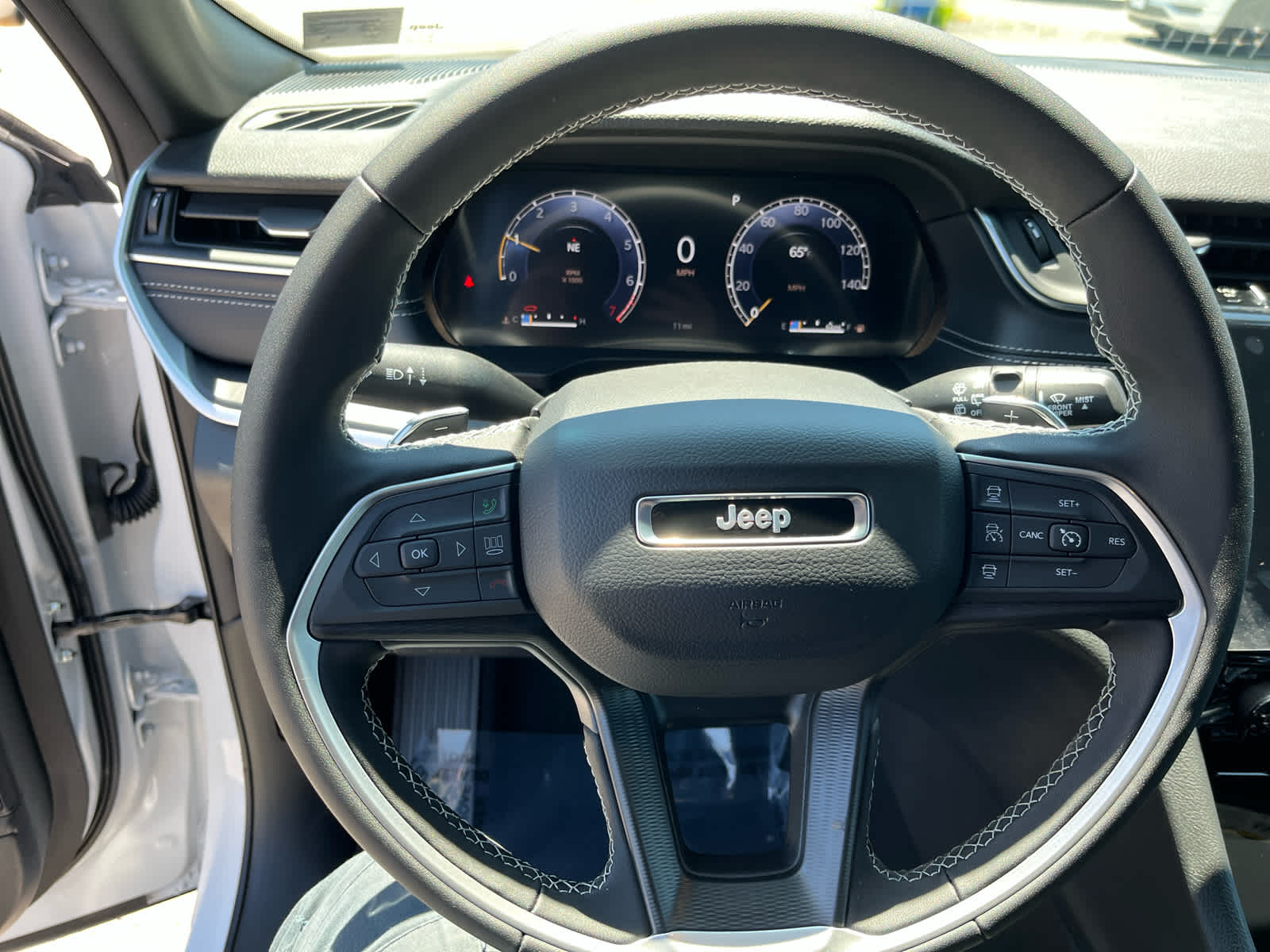 2026 Jeep Grand Cherokee GRAND CHEROKEE LAREDO 4X4