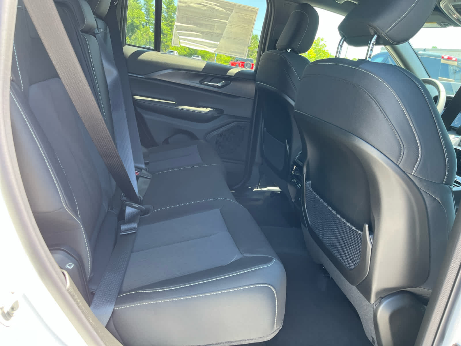 2026 Jeep Grand Cherokee GRAND CHEROKEE LAREDO 4X4
