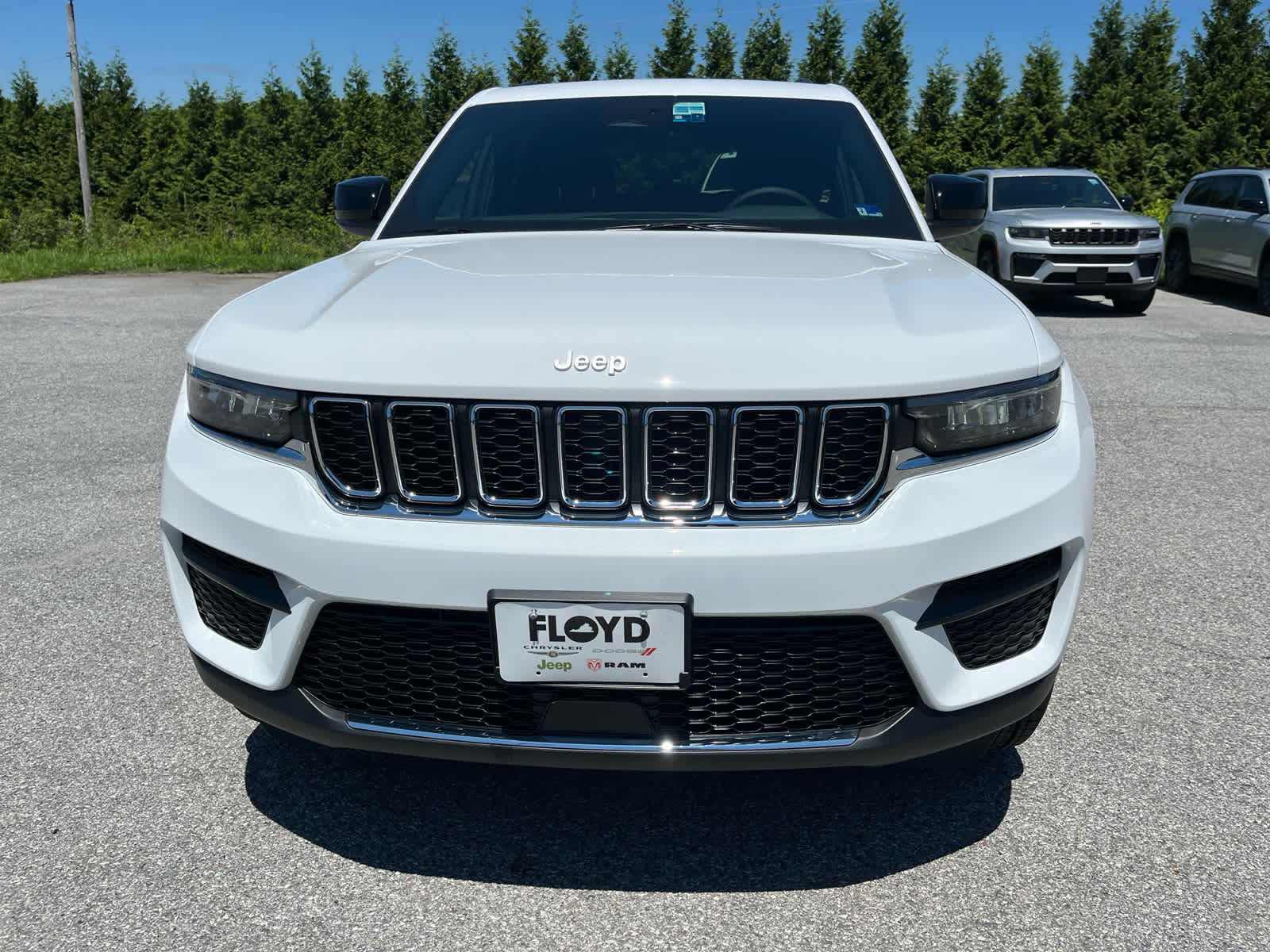 2026 Jeep Grand Cherokee GRAND CHEROKEE LAREDO 4X4