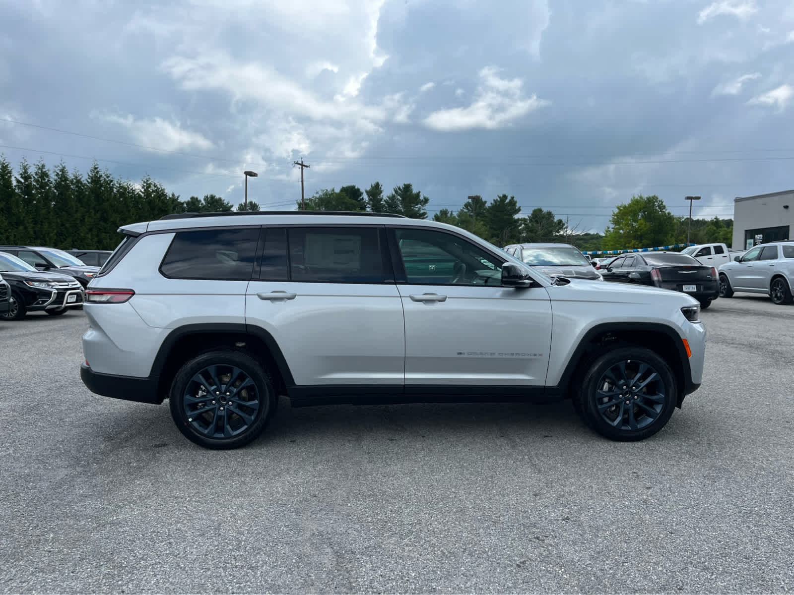 2026 Jeep Grand Cherokee GRAND CHEROKEE L 85TH ANNIVERSARY EDITION 4X4