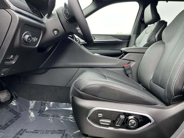 2025 Jeep Grand Cherokee GRAND CHEROKEE L OVERLAND 4X4