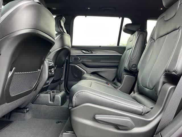 2025 Jeep Grand Cherokee GRAND CHEROKEE L OVERLAND 4X4