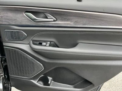 2025 Jeep Grand Cherokee GRAND CHEROKEE L OVERLAND 4X4