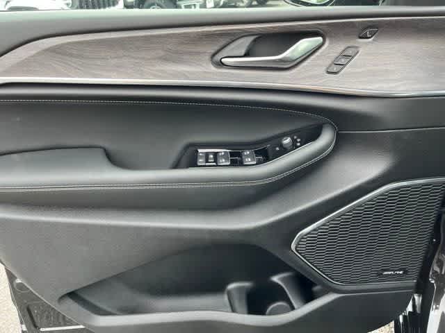 2025 Jeep Grand Cherokee GRAND CHEROKEE L OVERLAND 4X4