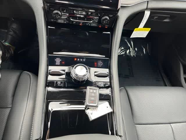 2025 Jeep Grand Cherokee GRAND CHEROKEE L OVERLAND 4X4