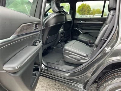 2025 Jeep Grand Cherokee GRAND CHEROKEE L OVERLAND 4X4