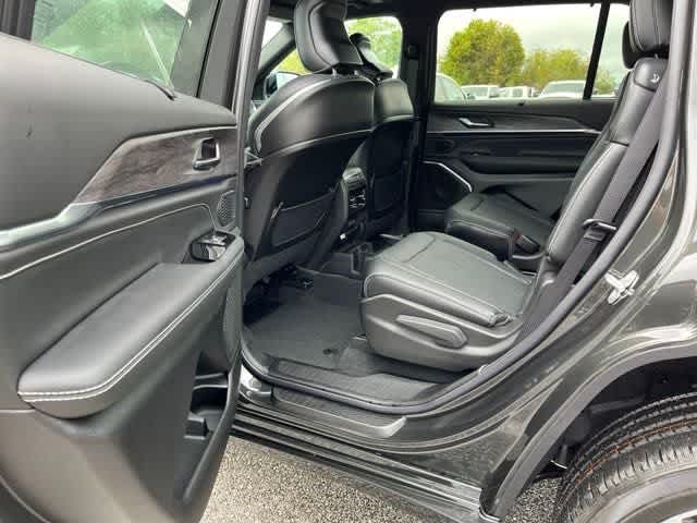 2025 Jeep Grand Cherokee GRAND CHEROKEE L OVERLAND 4X4