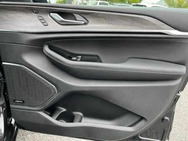 2025 Jeep Grand Cherokee GRAND CHEROKEE L OVERLAND 4X4