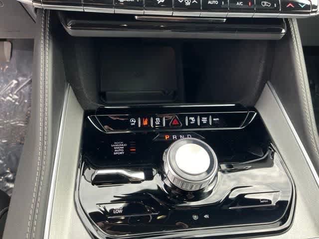 2024 Jeep Wagoneer WAGONEER CARBIDE 4X4