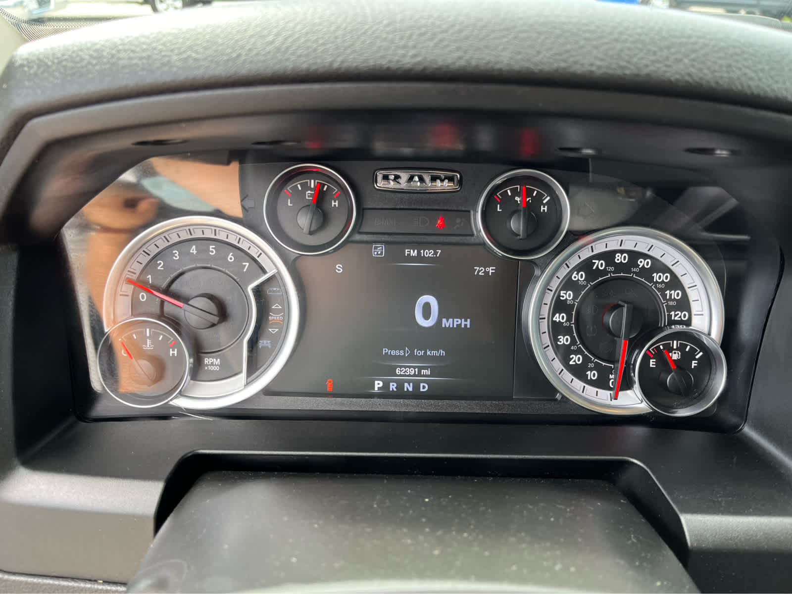 2023 RAM 1500 Classic SLT Crew Cab 4x4 5'7' Box