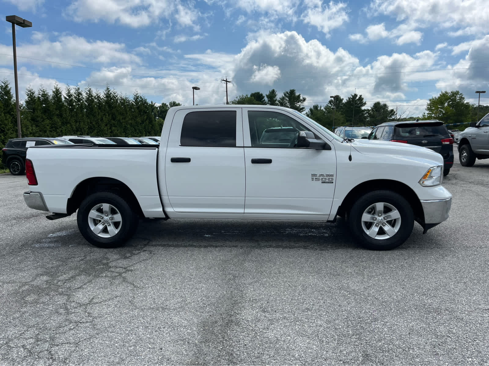 2023 RAM 1500 Classic SLT Crew Cab 4x4 5'7' Box