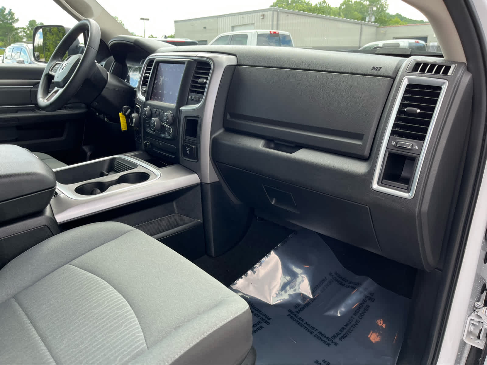 2023 RAM 1500 Classic SLT Crew Cab 4x4 5'7' Box