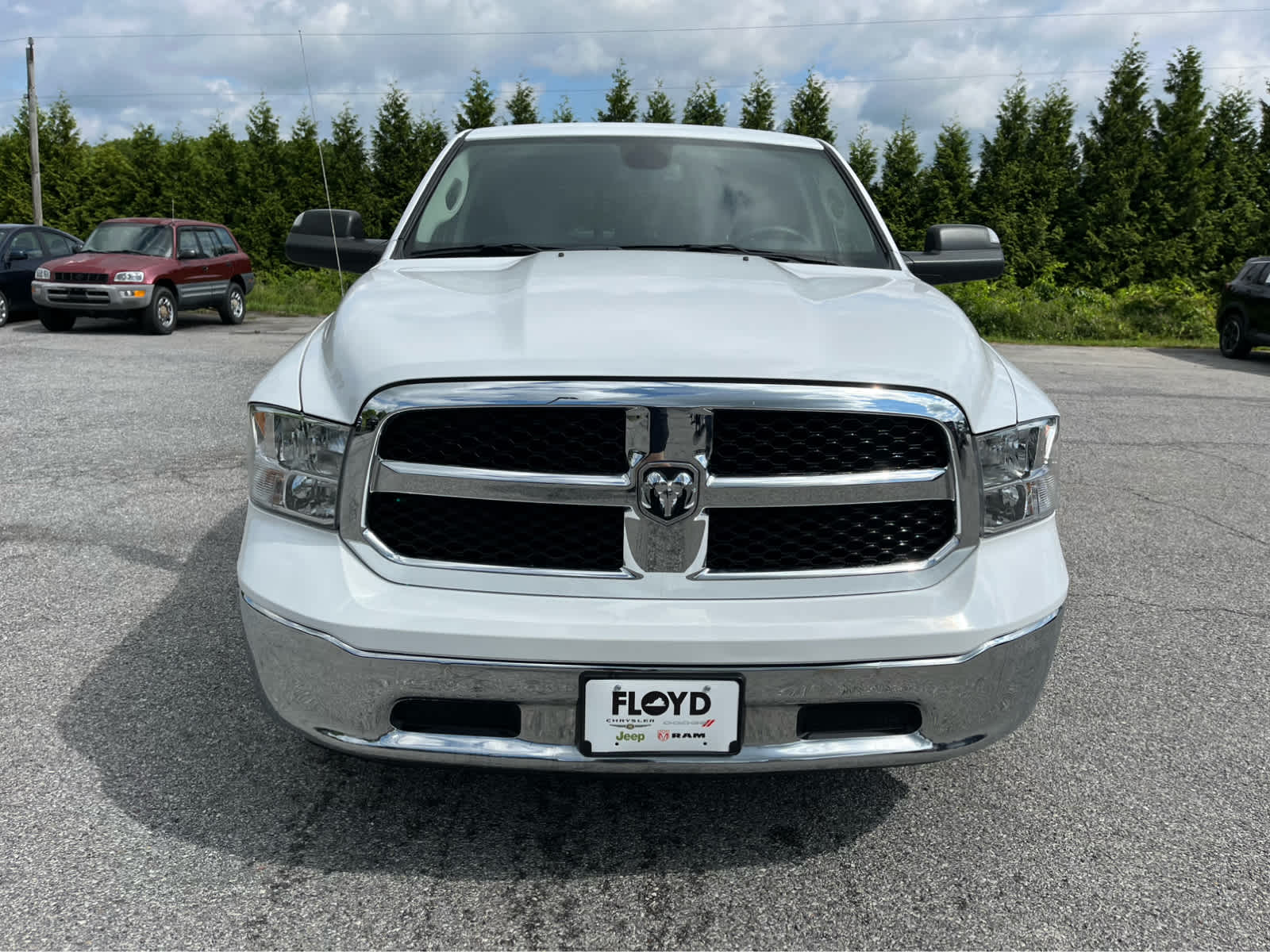 2023 RAM 1500 Classic SLT Crew Cab 4x4 5'7' Box