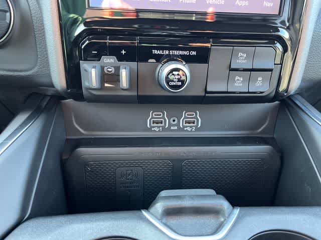 2025 RAM Ram 1500 RAM 1500 BIG HORN CREW CAB 4X4 5'7' BOX