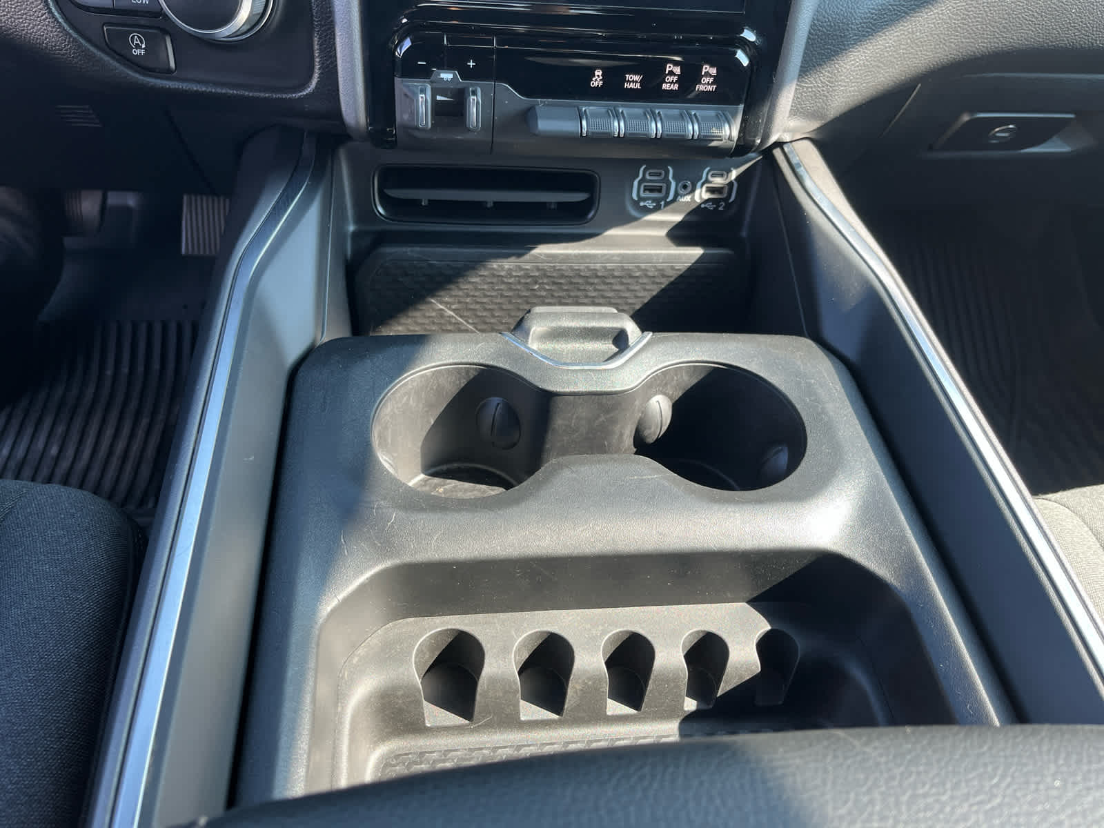2024 RAM 1500 Big Horn Crew Cab 4x4 6'4' Box