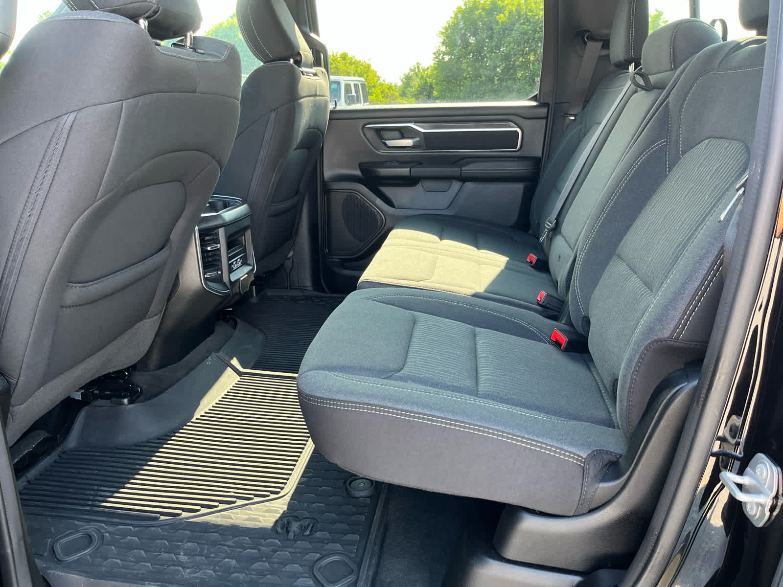 2024 RAM 1500 Big Horn Crew Cab 4x4 6'4' Box