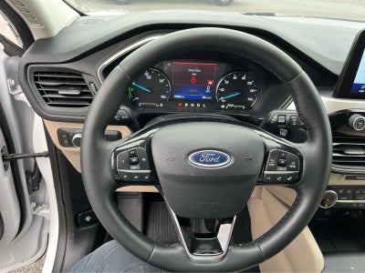 2022 Ford Escape SE Hybrid