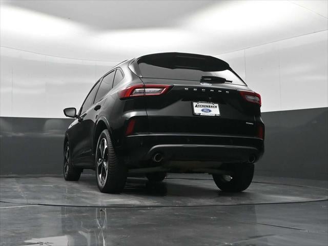 2023 Ford Escape ST-Line Elite