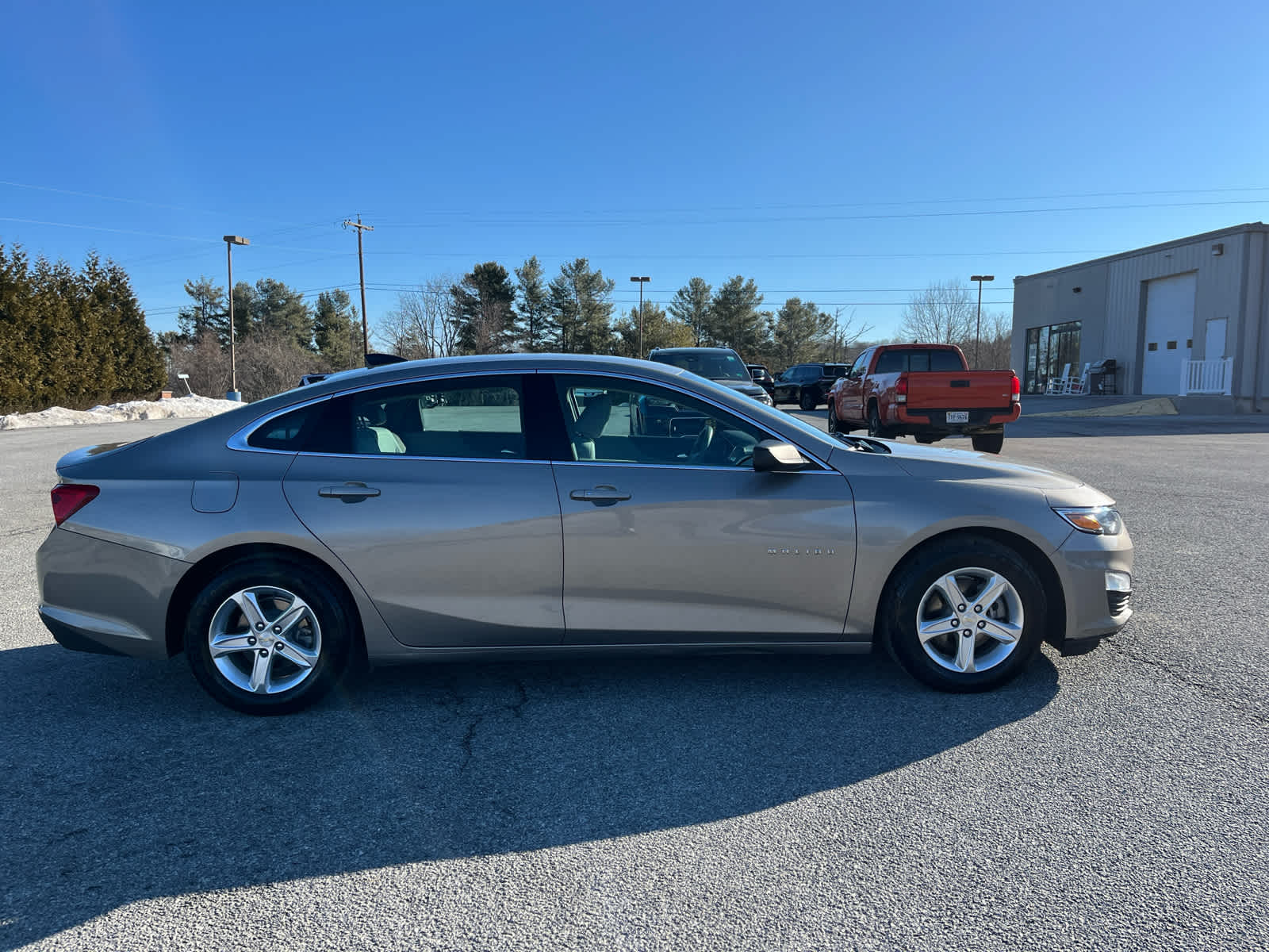 2022 Chevrolet Malibu FWD 1FL