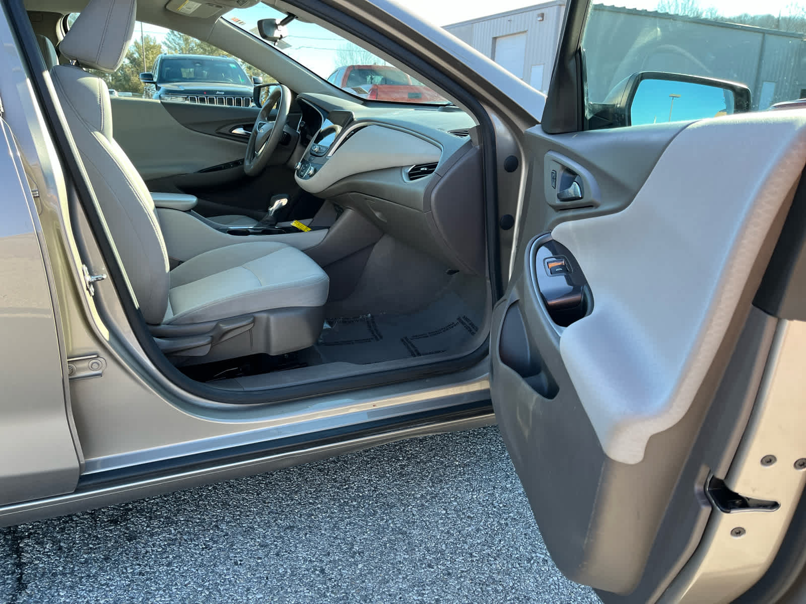 2022 Chevrolet Malibu FWD 1FL