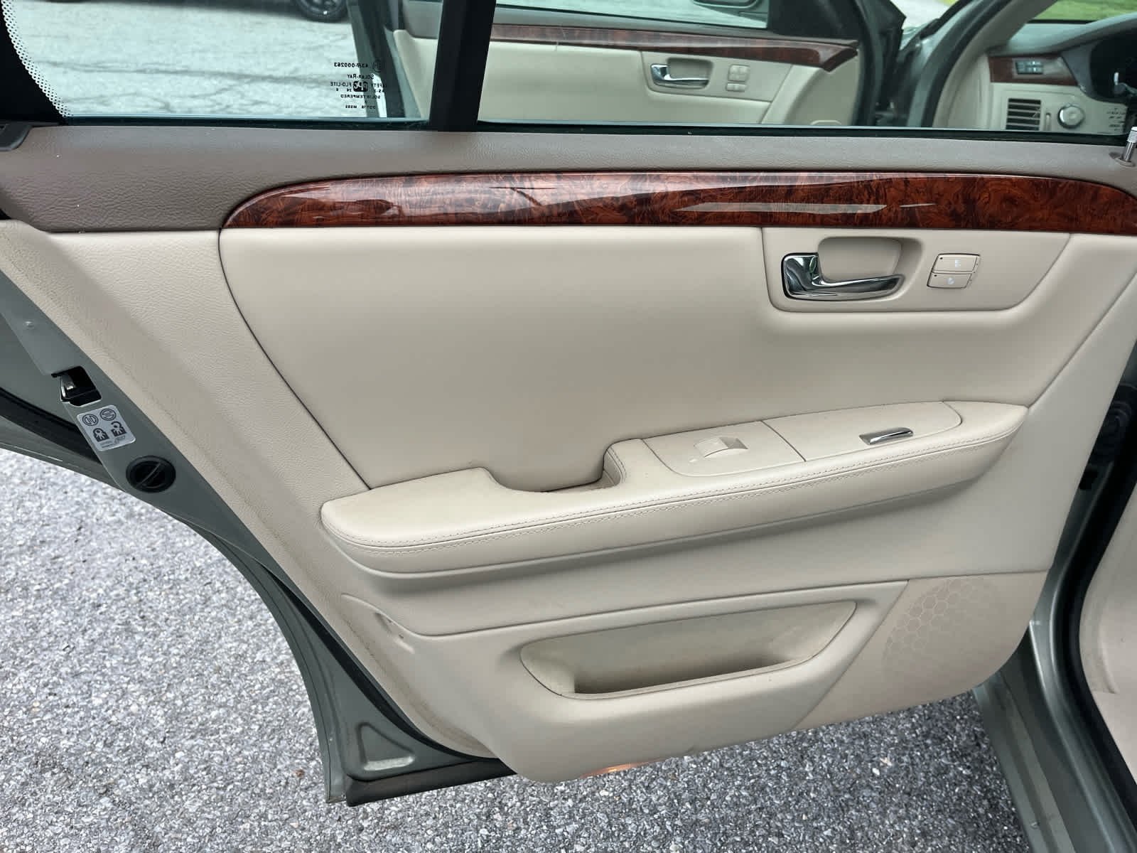 2006 Cadillac DTS Standard