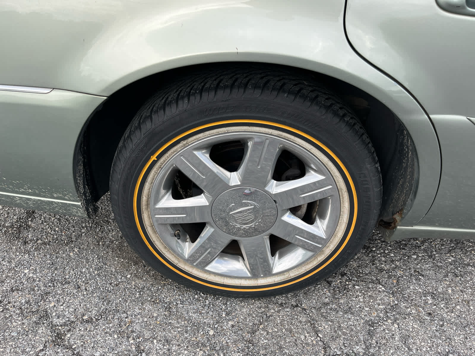 2006 Cadillac DTS Standard