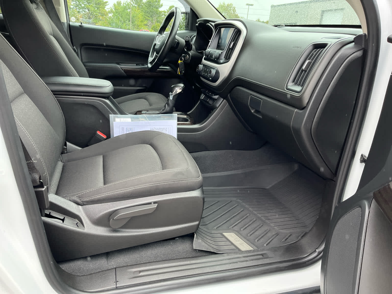 2022 GMC Canyon 4WD Crew Cab Short Box Elevation