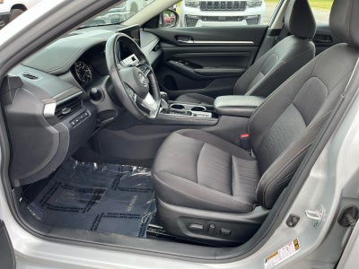 2023 Nissan Altima SV FWD