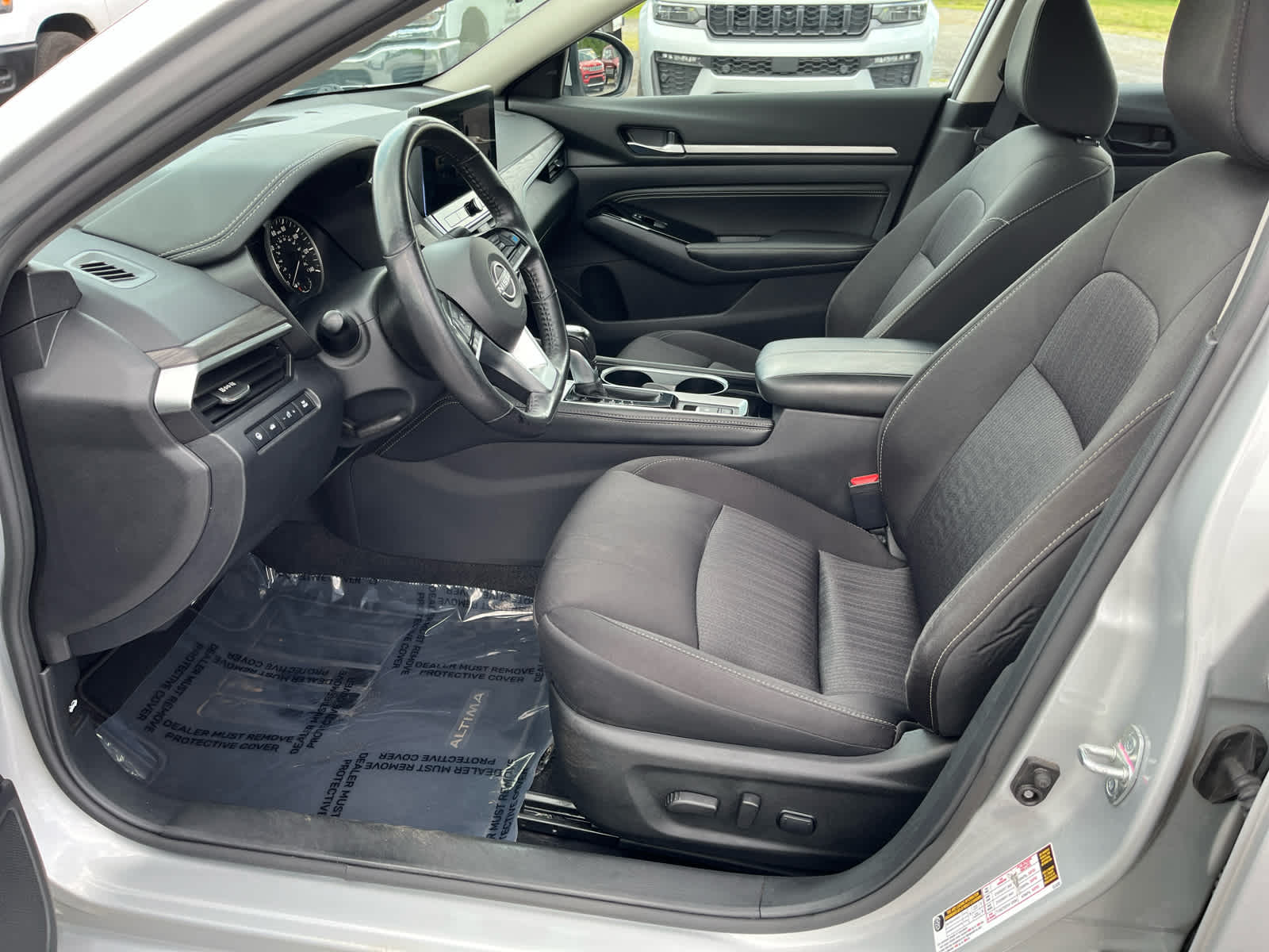 2023 Nissan Altima SV FWD