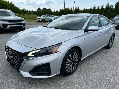 2023 Nissan Altima SV FWD