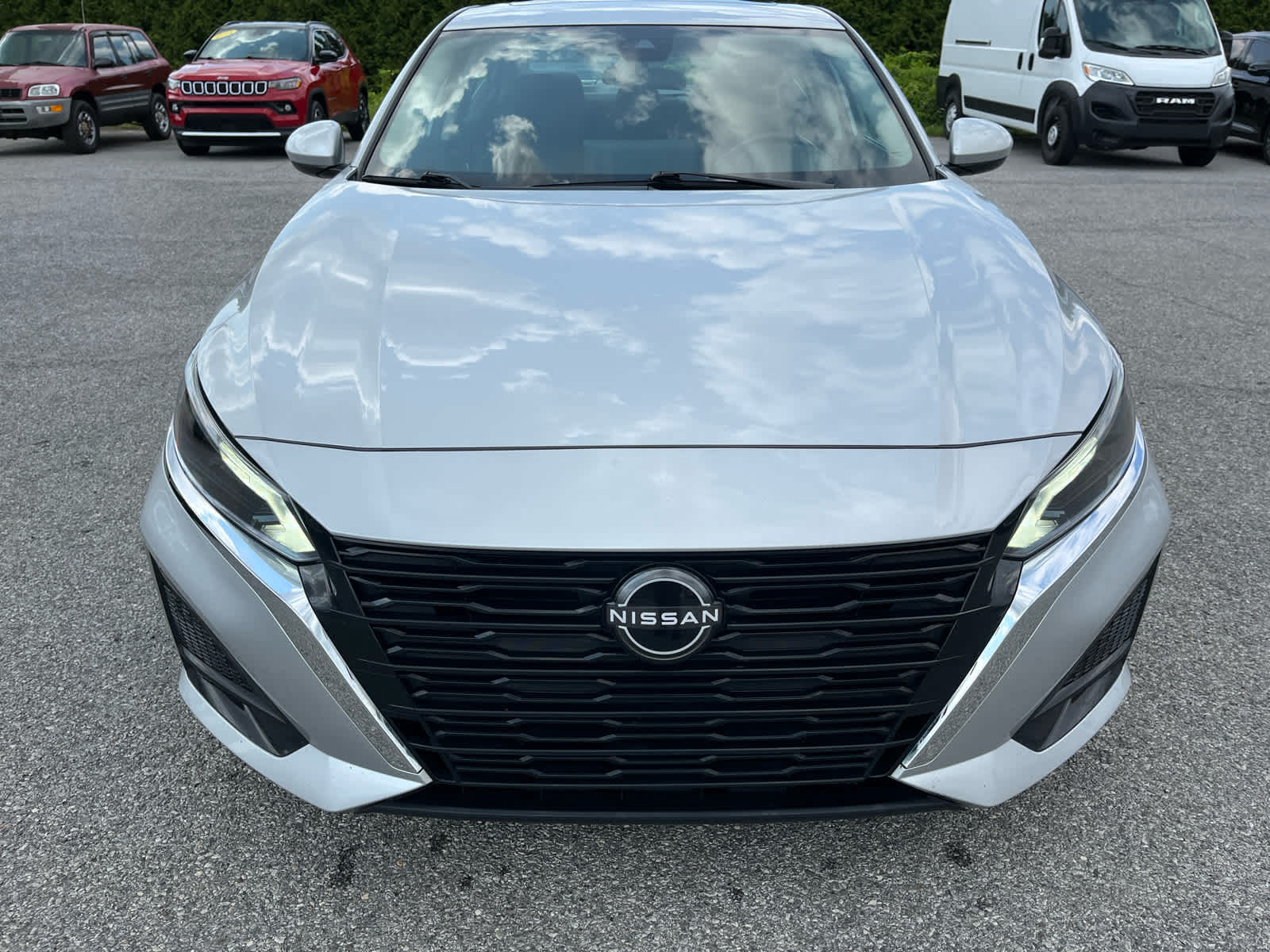 2023 Nissan Altima SV FWD
