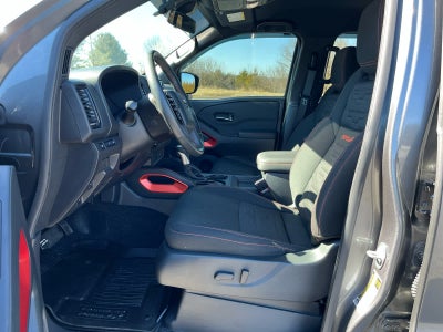 2024 Nissan Frontier Crew Cab PRO-4X 4x4