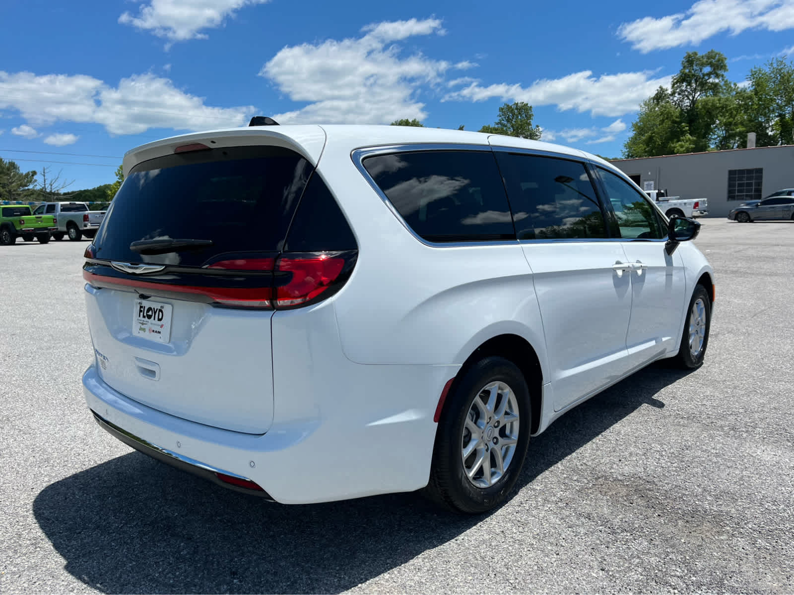 2026 Chrysler Pacifica PACIFICA SELECT