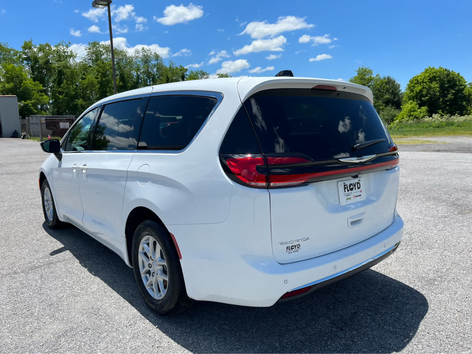 2026 Chrysler Pacifica PACIFICA SELECT