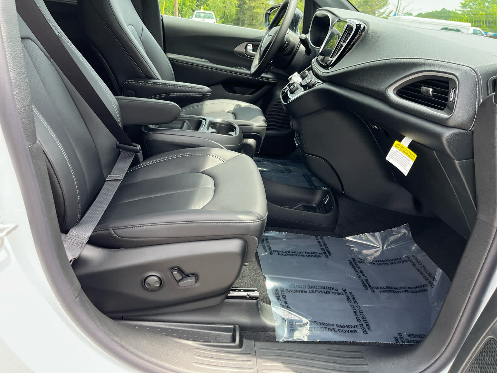 2027 Chrysler Pacifica PACIFICA SELECT