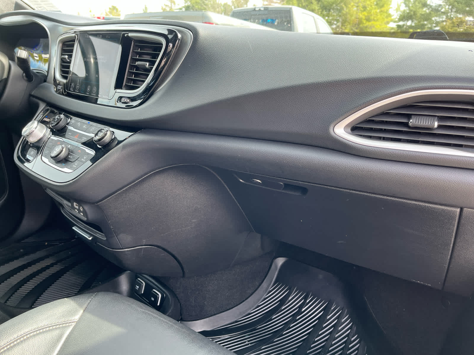 2020 Chrysler Pacifica AWD Launch Edition